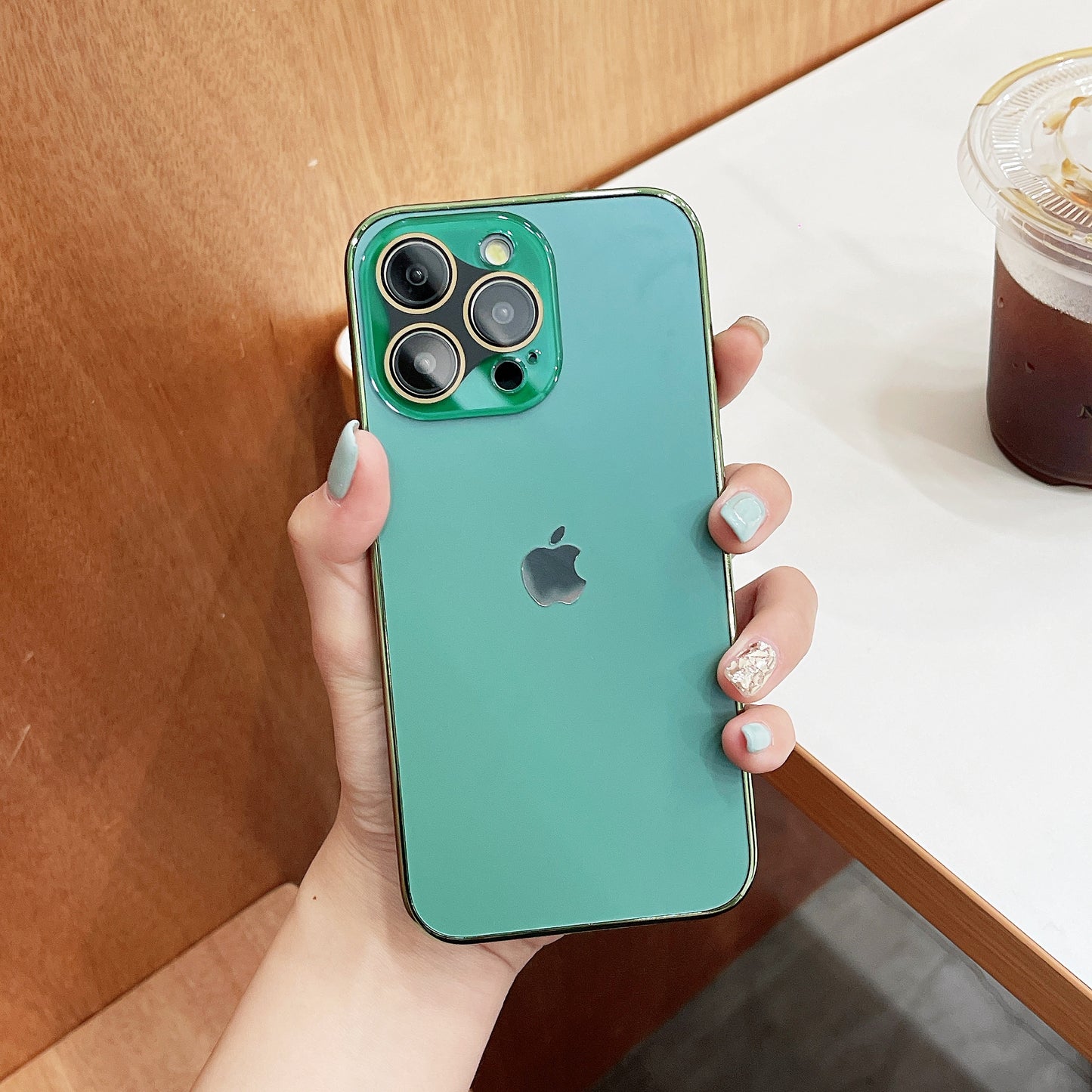 iPhone 15 / Funda Volvo