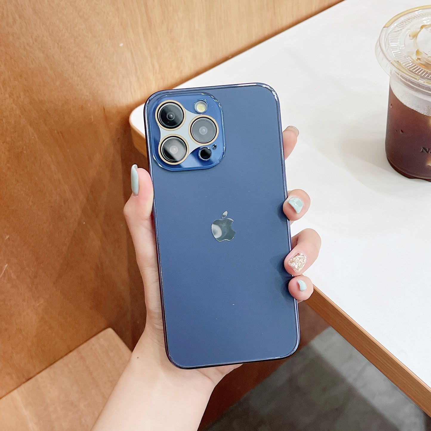 iPhone 15 / Funda Volvo