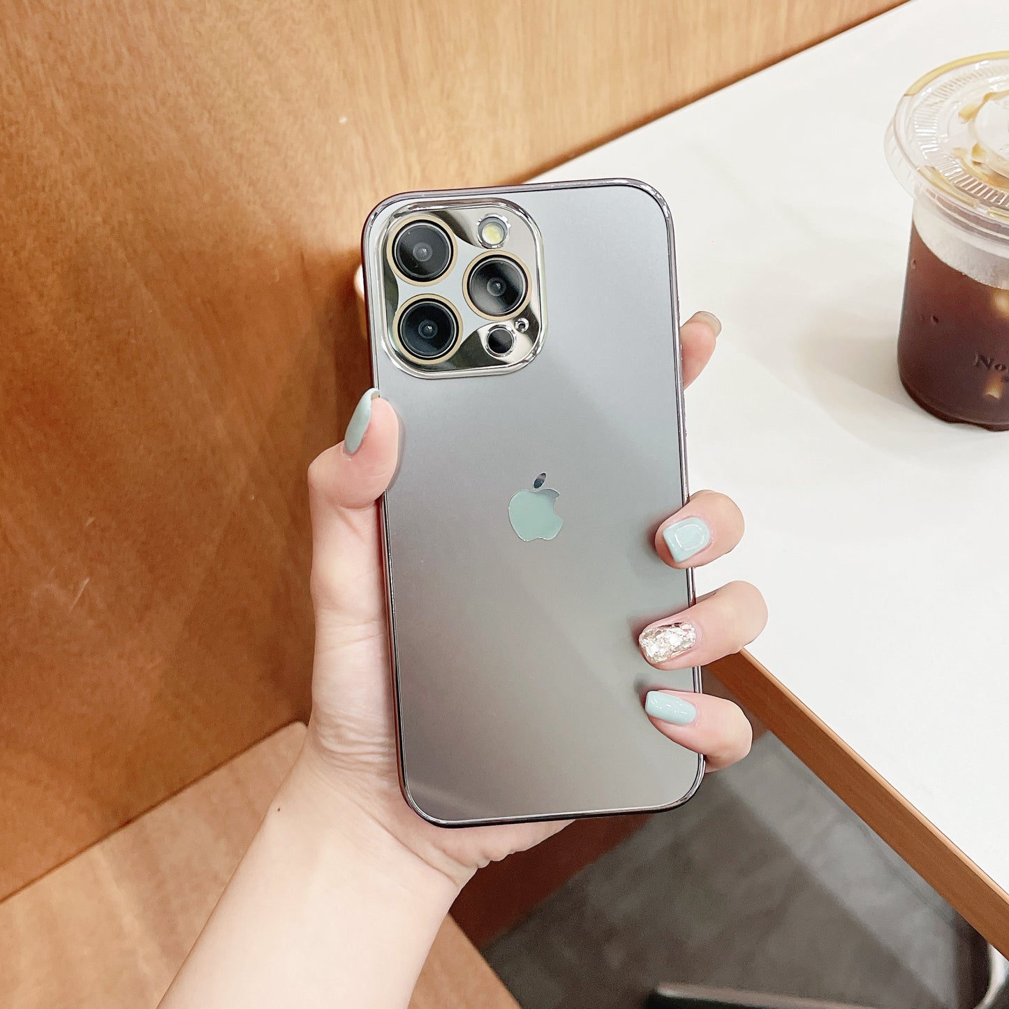 iPhone 15 / Funda Volvo