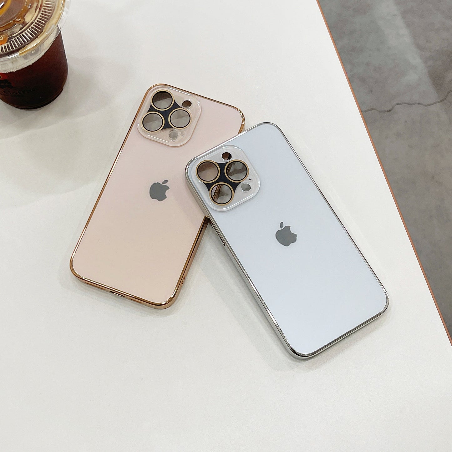 iPhone 15 / Funda Volvo