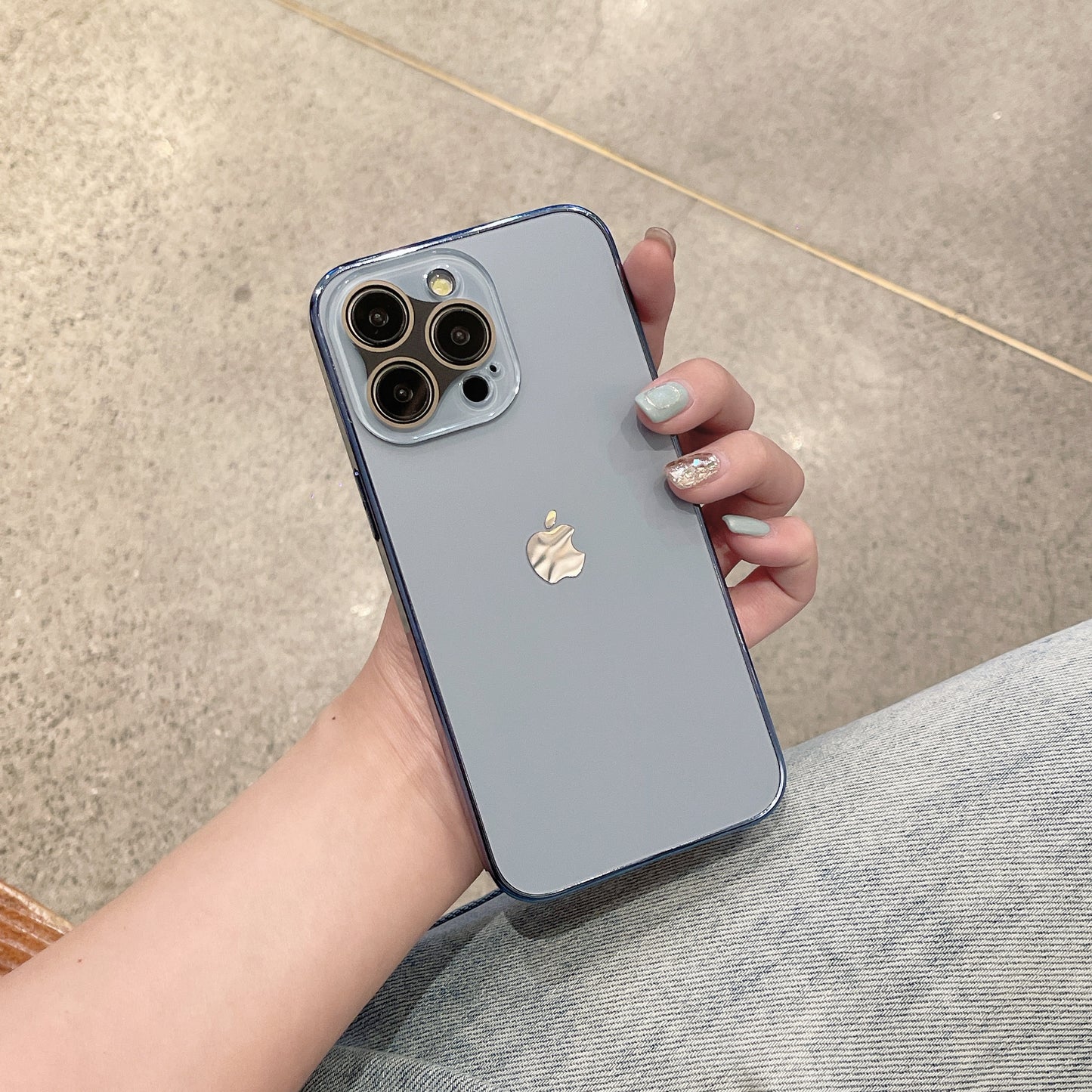 iPhone 11 a 14 / Funda Volvo