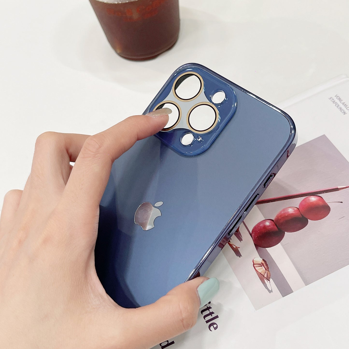 iPhone 15 / Funda Volvo