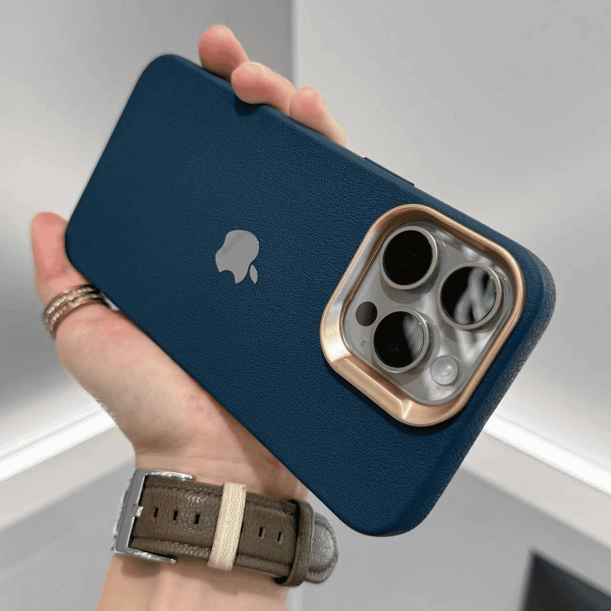 iPhone 15 / Funda Uno