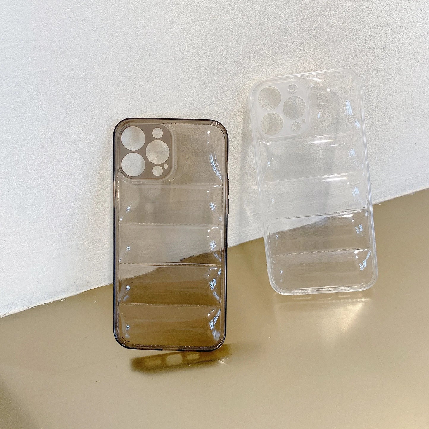 iPhone 7 a 14 / Funda Acolchada
