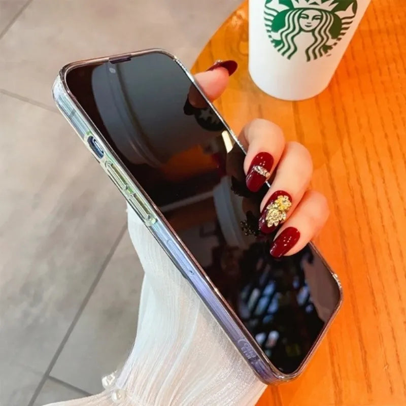 iPhone 14 y 15 / Funda Milk Shake