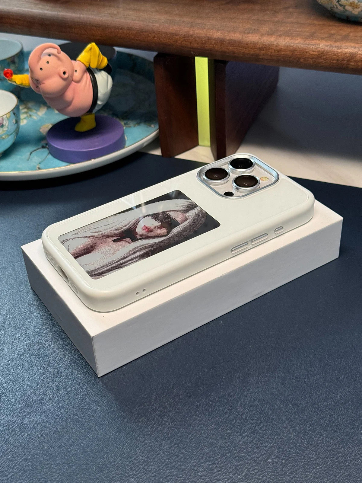 iPhone 15 / Funda Visor Digital