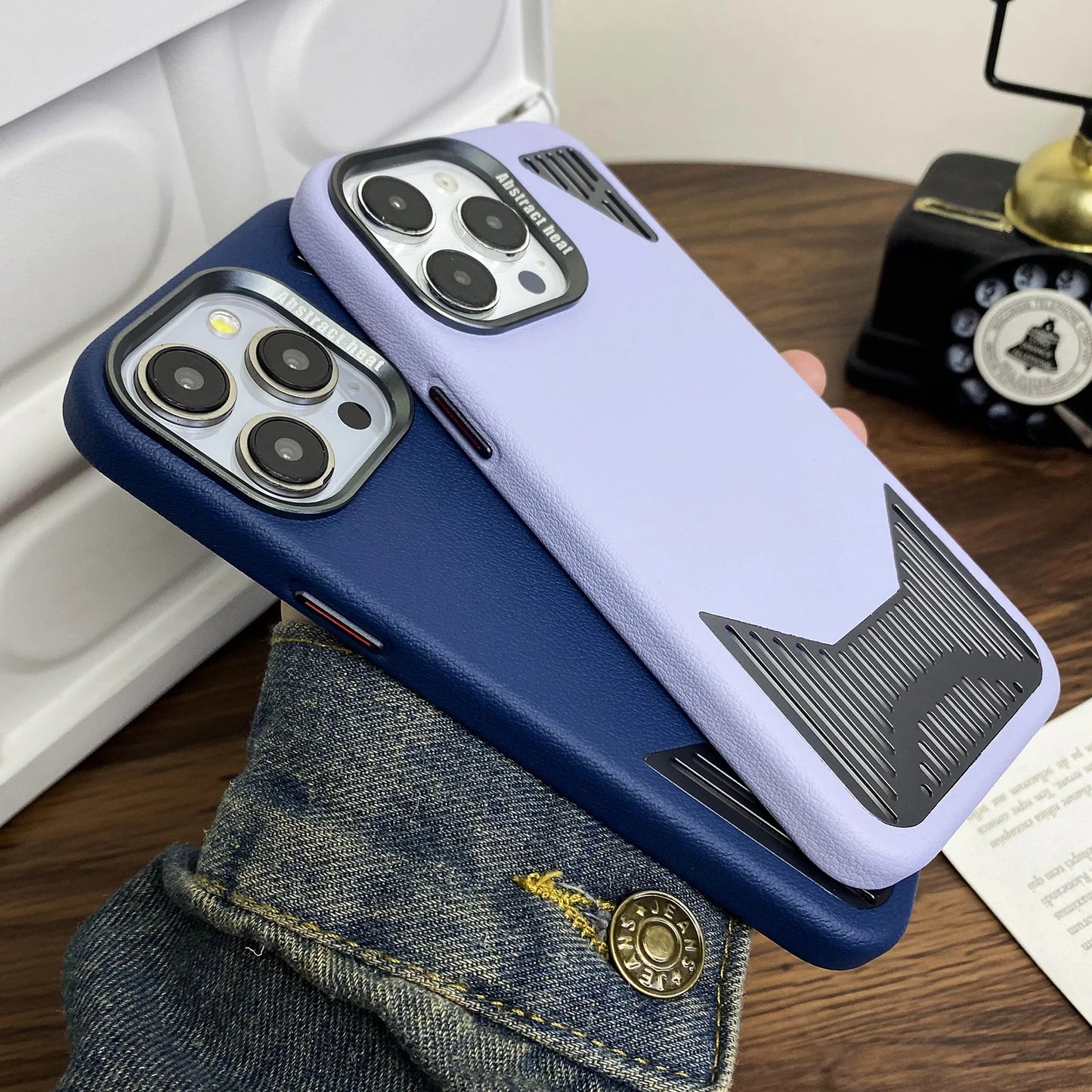 iPhone 11 a 15 / Funda Cuero Metálico