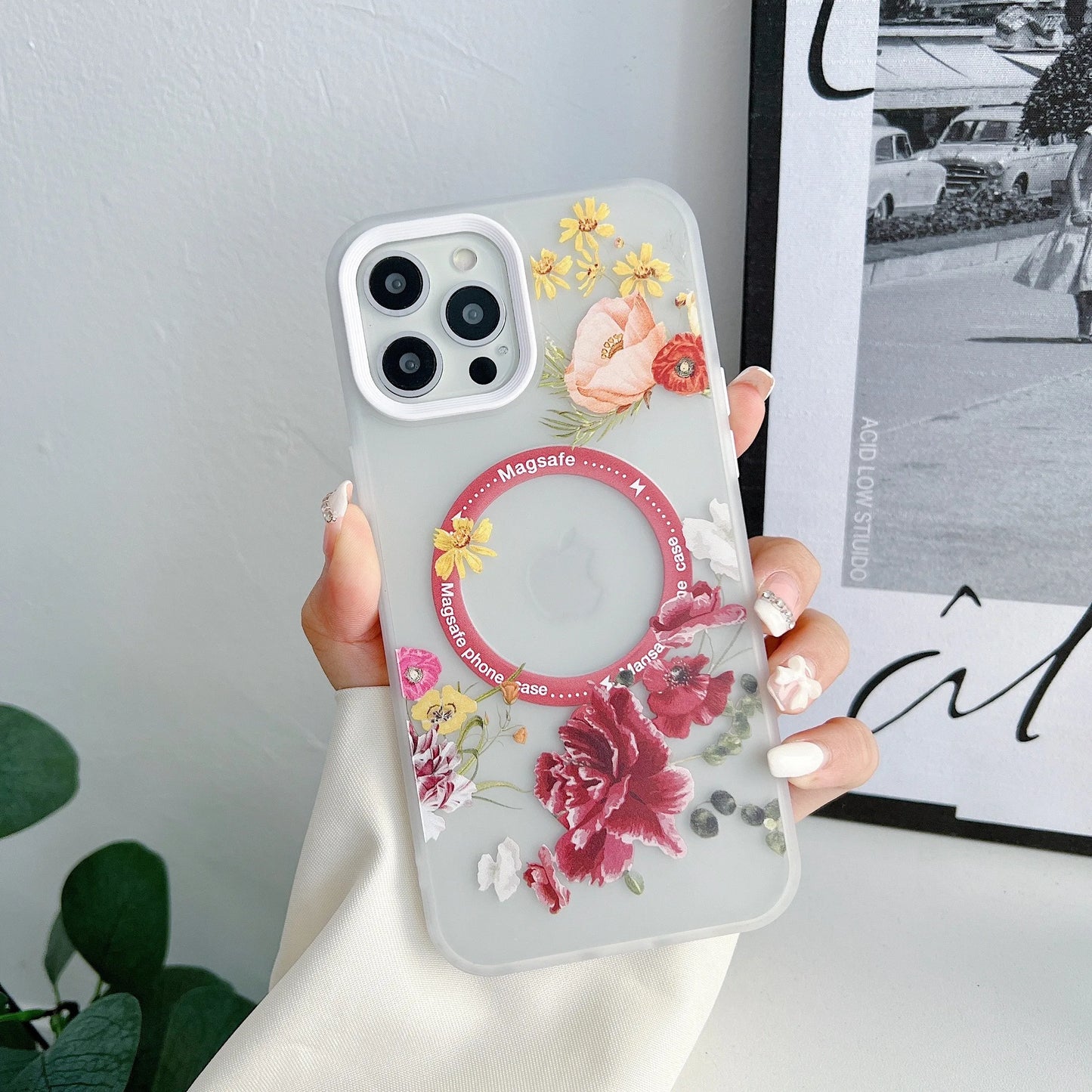 iPhone MagSafe 12 a 14  /  Funda Floral